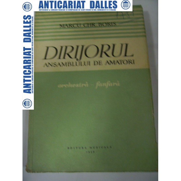 Dirijorul ansamblului de amatori -Orchestra -Fanfara